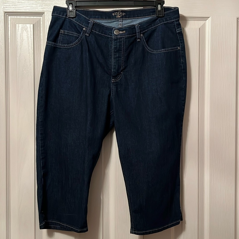 Women’s capris- Lee Jeans - size 16W